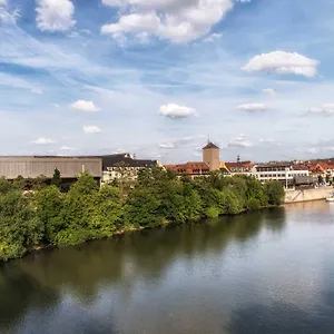 https://maritim-wurzburg.com-bavaria.com